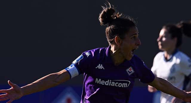 La Fiorentina sigue la estela de la Juventus de la mano de Vero Boquete, goleadora y MVP