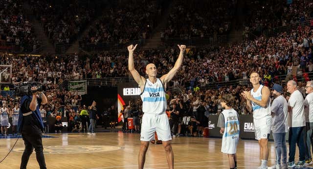 El discurso de Ginóbili que explica el fenómeno del baloncesto argentino: «Quién mierda va a venir a vernos»