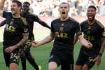 El Vancouver derrota a Carlos Vela y al LAFC y fuerza el tercer partido de los playoffs
