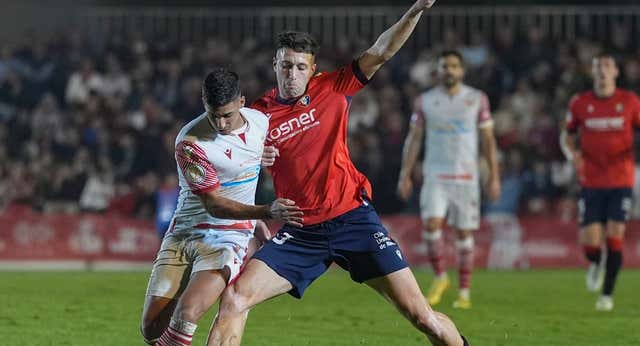 Osasuna golea en Copa y dedica el triunfo a Vicente Moreno y Rubén García
