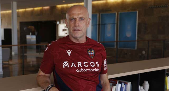 La tragedia de la DANA a través de Julián Calero, expolicía y técnico del Levante: «Son unos miserables y lo llevarán en su conciencia toda la vida»
