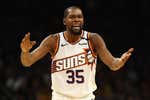 Kevin Durant reclama su estatus de superestrella mientras persigue el fantasma de LeBron James y Karl Malone