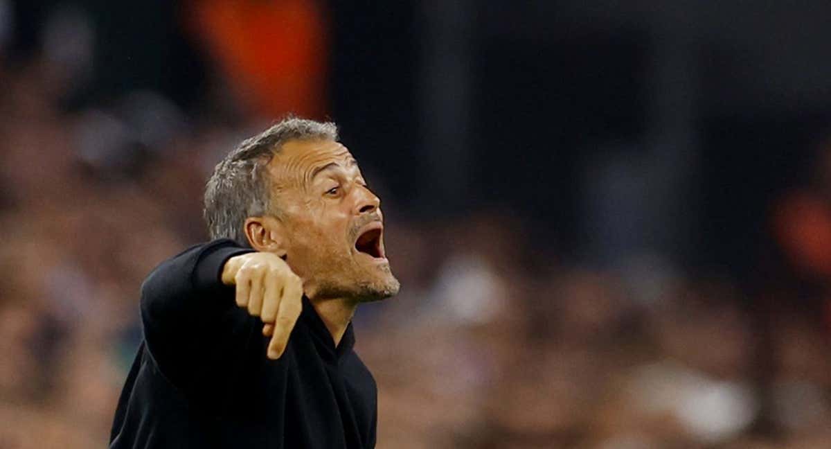 Luis Enrique durante un partido del PSG.