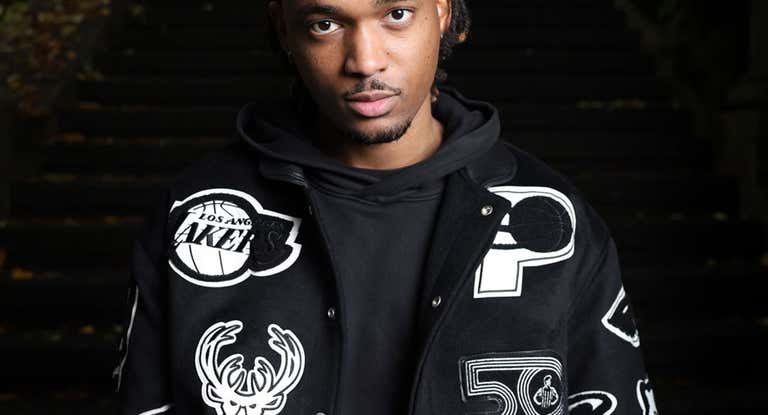 La chaqueta NBA diseñada por Jeff Hamilton.