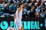 Jesús Velasco debuta con un triunfo de prestigio ante Portugal