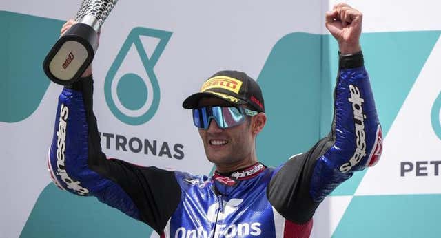 El inesperado podio del retornado Jorge Navarro se basa en el apoyo de su mujer y la filosofía del bambú