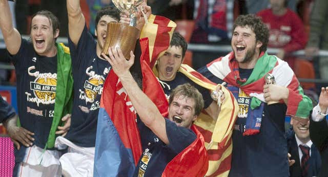 ¿Qué consigue Baskonia con esta canasta?