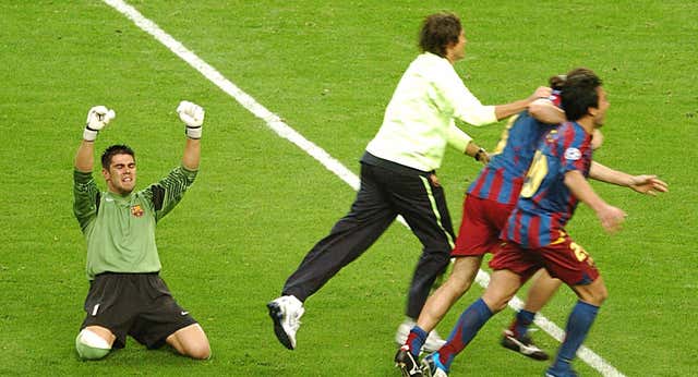 La cara de Víctor Valdés que nunca olvidará Rijkaard es una inspiración para Deco y Flick: «Los catalanes lo dan todo por el club…»