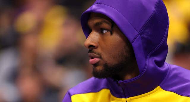 Bronny James se foguea lejos del radar de su padre y ya suma en la G League