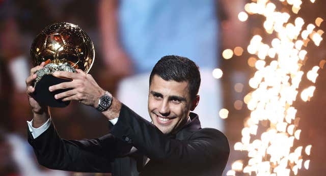 La resignación de Rodri con su padre por el discurso del Balón de Oro: «Déjame en paz, vamos a ir a la gala a aplaudir»