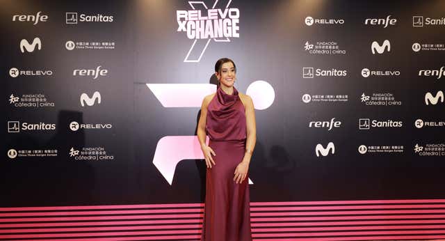 El agradecimiento de Carolina Marín a He Binjiao que ha emocionado a todos en la I Gala Relevo x Change: “Ni yo lo hubiera hecho”