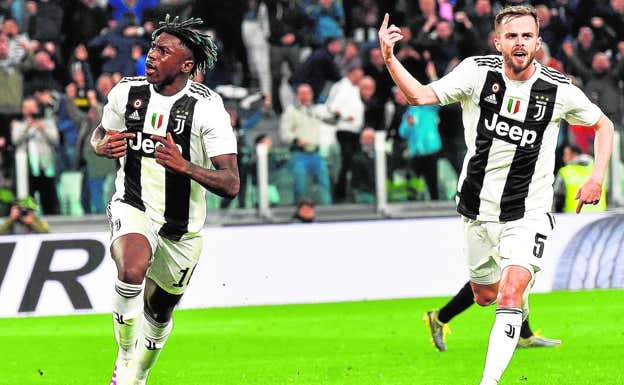 Moise Kean celebra un gol en su primera etapa en la Juve. ARCHIVO.