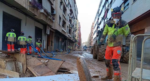 La reflexión de Calero sobre el valor sanador del deporte tras la DANA: “Que no se sientan mal, están despejando algo de barro de sus cabezas”