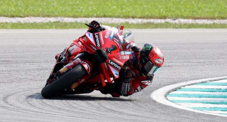Pecco Bagnaia tras conseguir la victoria.