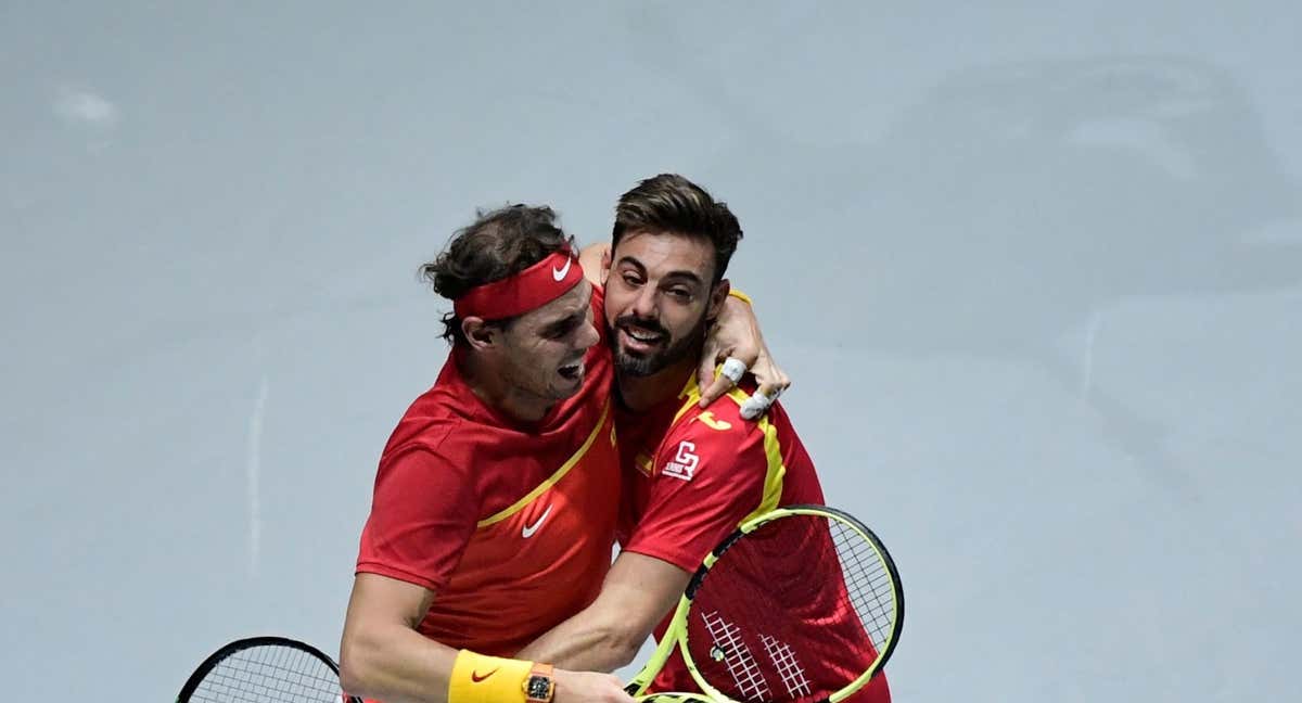 Nadal y Granollers celebran un punto durante las Finales de la Copa Davis de 2019 en Madrid.