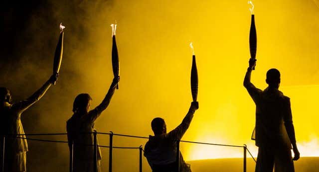El COI borra las redes sociales de ‘París 2024’ y los trabajadores montan un incendio: «Pensamos que dejaríamos una huella en la historia»