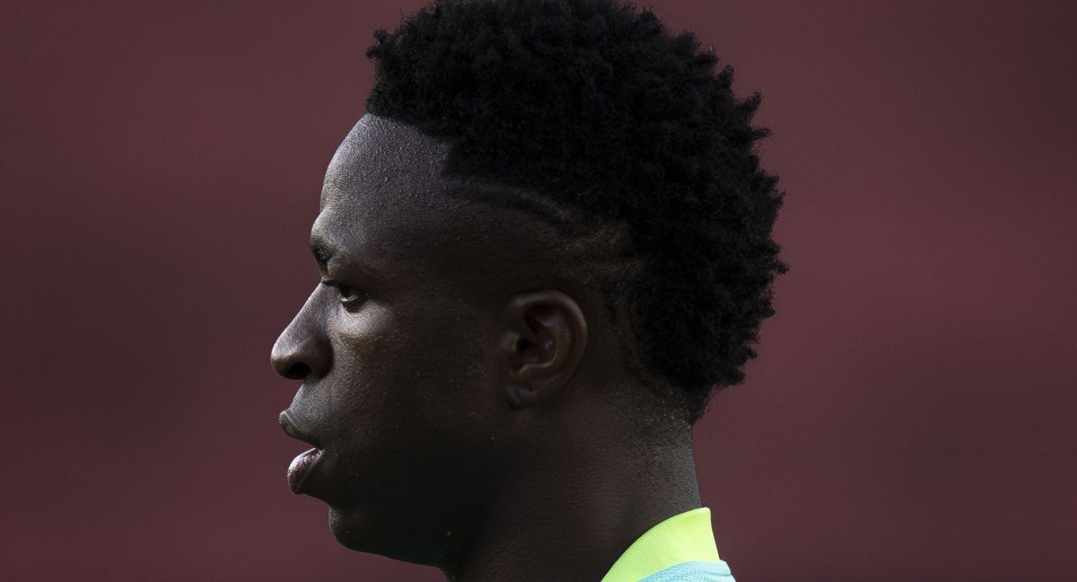 Vinicius durante el último entrenamiento con Brasil.