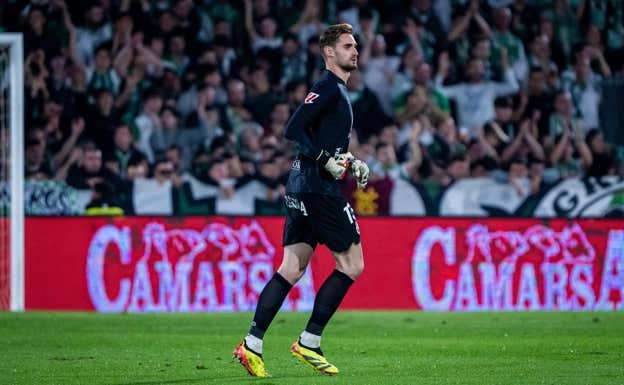 Jokin Ezkieta, durante un partido del Racing de Santander. RACING DE SANTANDER