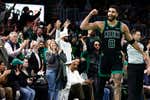 Los Boston Celtics marcan territorio como campeones NBA y acaba con la increíble racha 15-0 de los Cleveland Cavaliers del 'español' Kenny Atkinson