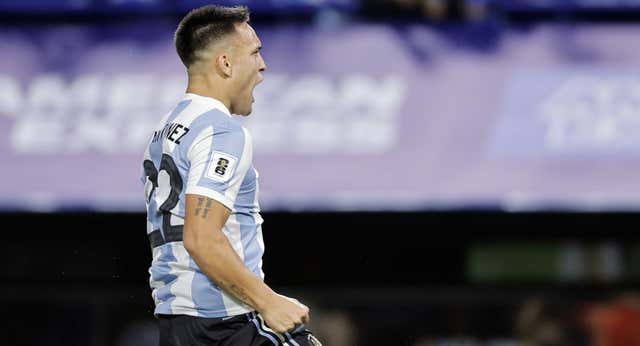 Lautaro Martínez pone el broche de oro al año mágico de Argentina y la Scaloneta, que se quedan a un paso del Mundial
