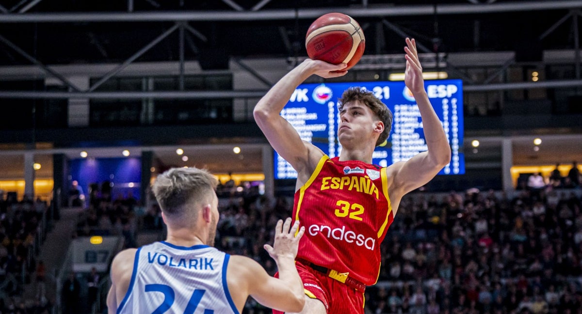 España se llevó el triunfo ante Eslovaquia.