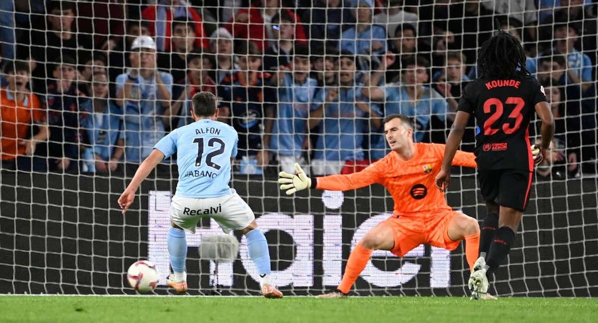 Alfon anota el primer gol del Celta ante el Barça.