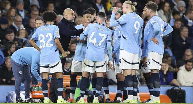 Las dudas con el City apuntan al DNI de los futbolistas de Pep Guardiola: «¿Y si es la plantilla?»