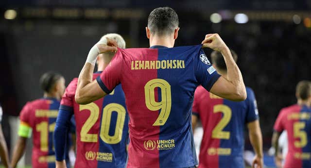 Solo Cristiano Ronaldo y Messi se sientan en la misma mesa que Lewandowski