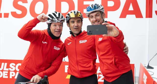 De Madrid a Sevilla en bicicleta recaudando fondos para los afectados por la DANA