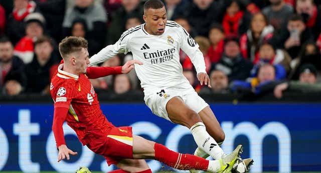 Kylian Mbappé sufre la confirmación de Conor Bradley, el canterano por el que avisaron a Jürgen Klopp durante tres años