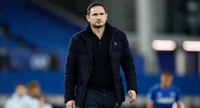 Frank Lampard vuelve a los banquillos… ¡para dirigir a un equipo de la Championship en crisis!