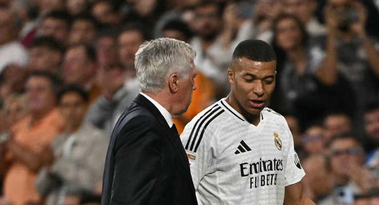 Ancelotti y Mbappé.