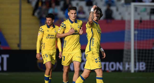 Las Palmas revienta la fiesta de un Barça irreconocible