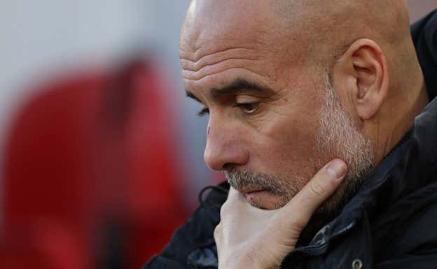Pep Guardiola, en Anfield. REUTERS
