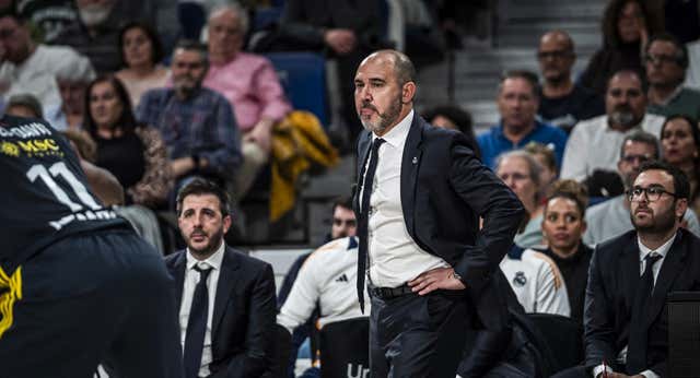 Una rueda de prensa corta y un “no estamos contentos con nuestro rendimiento” evidencian la crisis del Real Madrid