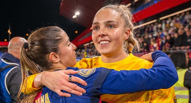 Ellie Roebuck debuta con el Barça y entierra su pasado tras una temporada entera sin minutos