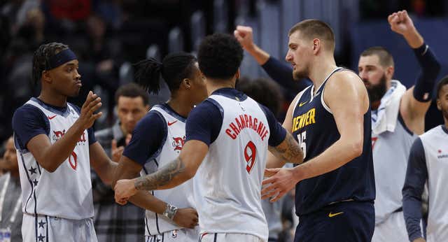 El peor equipo de la historia tumba a Denver y los 56 puntos de Nikola Jokic