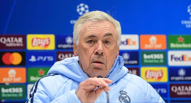 La indirecta de Ancelotti a la mujer de Fede Valverde: “Si alguien dice que no le gusta jugar de extremo, no me importa”
