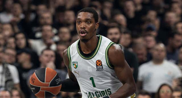 Exiliado de la NBA y fichaje estrella de la Euroliga, Lonnie Walker lo tiene claro: “Aquí se juega al baloncesto de verdad”