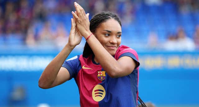 El ‘caso Salma Paralluelo’ ve la luz y la campeona del mundo entra por primera vez en una convocatoria