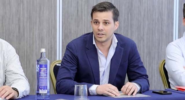 ¿Y con quién van los trabajadores de la RFEF? Puestos a elegir, preferían a Rocha o De Miguel antes que a Louzán o Gomar