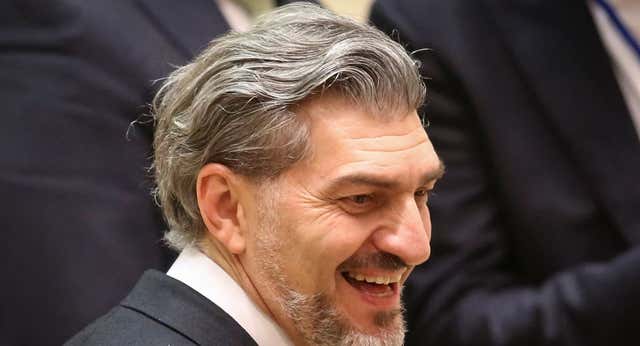 Mijail Kavelashivili, exfutbolista del Manchester City,  elegido nuevo presidente de Georgia a pesar del boicot de la oposición