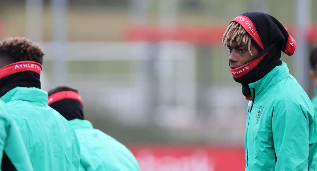 Nico Williams, durante un entrenamiento en Lezama./EFE