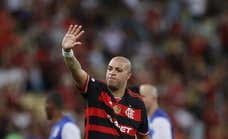 Adriano, el 'Emperador' de Brasil que se convirtió en “el mayor desperdicio del fútbol” se despide de manera oficial