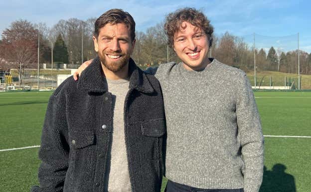 Papu Gómez y Matteo Moretto, periodista de Relevo.