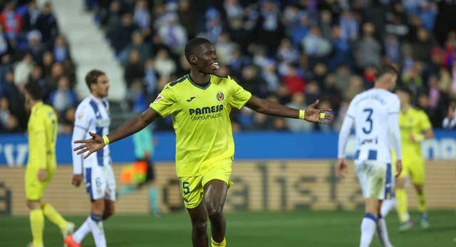 Thierno Barry brilla en el caos de Butarque