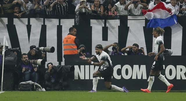 La hinchada «más fiel» del Corinthians espera recaudar 115 millones para saldar la deuda del club por su estadio