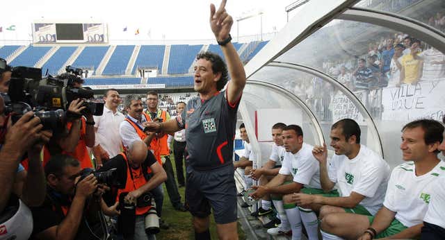 Las consecuencias de ser comentarista arbitral: «Me han bloqueado por decir que se equivocaron»