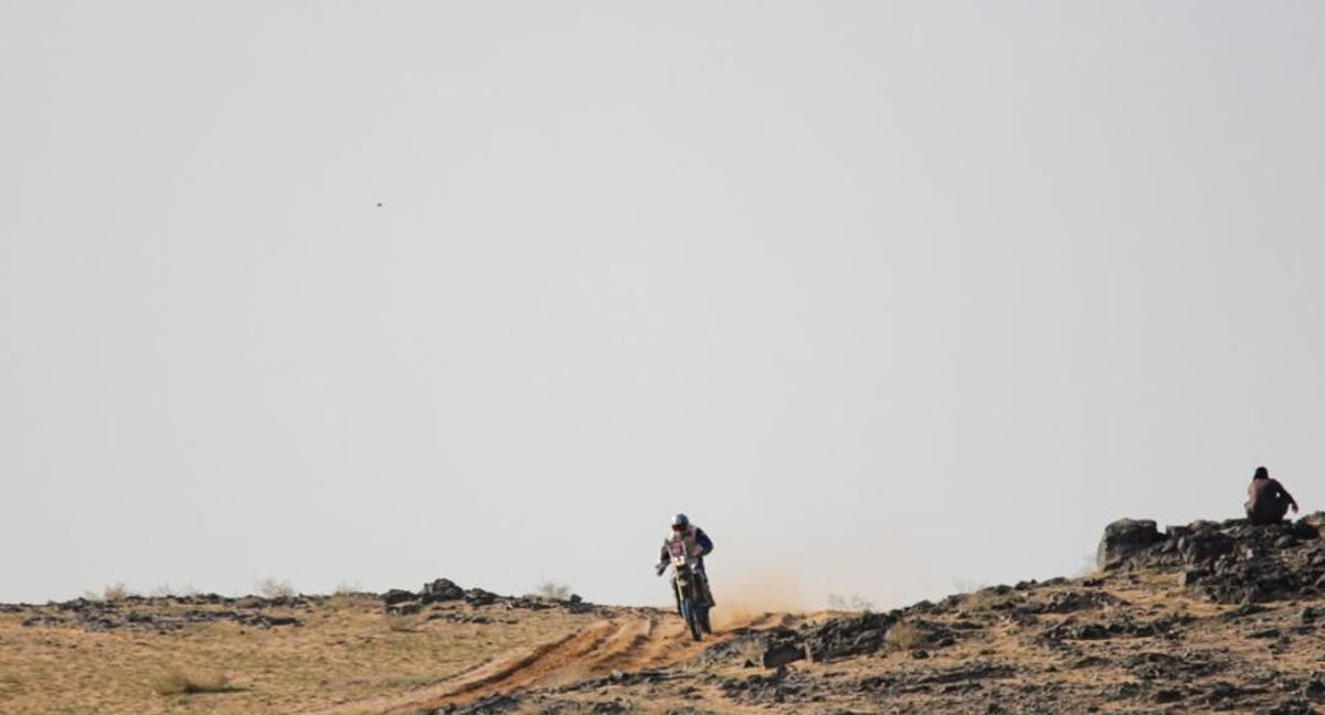 Javi Vega enfrenta como nuevo piloto del equipo KOBE el Rally Dakar.