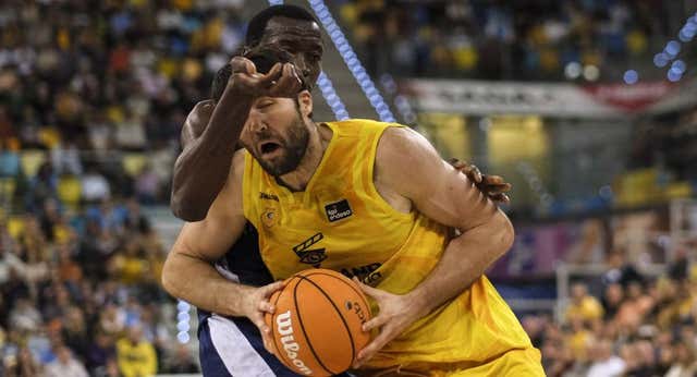 Gran Canaria supera al líder Valencia Basket y deja la zona alta en un puño